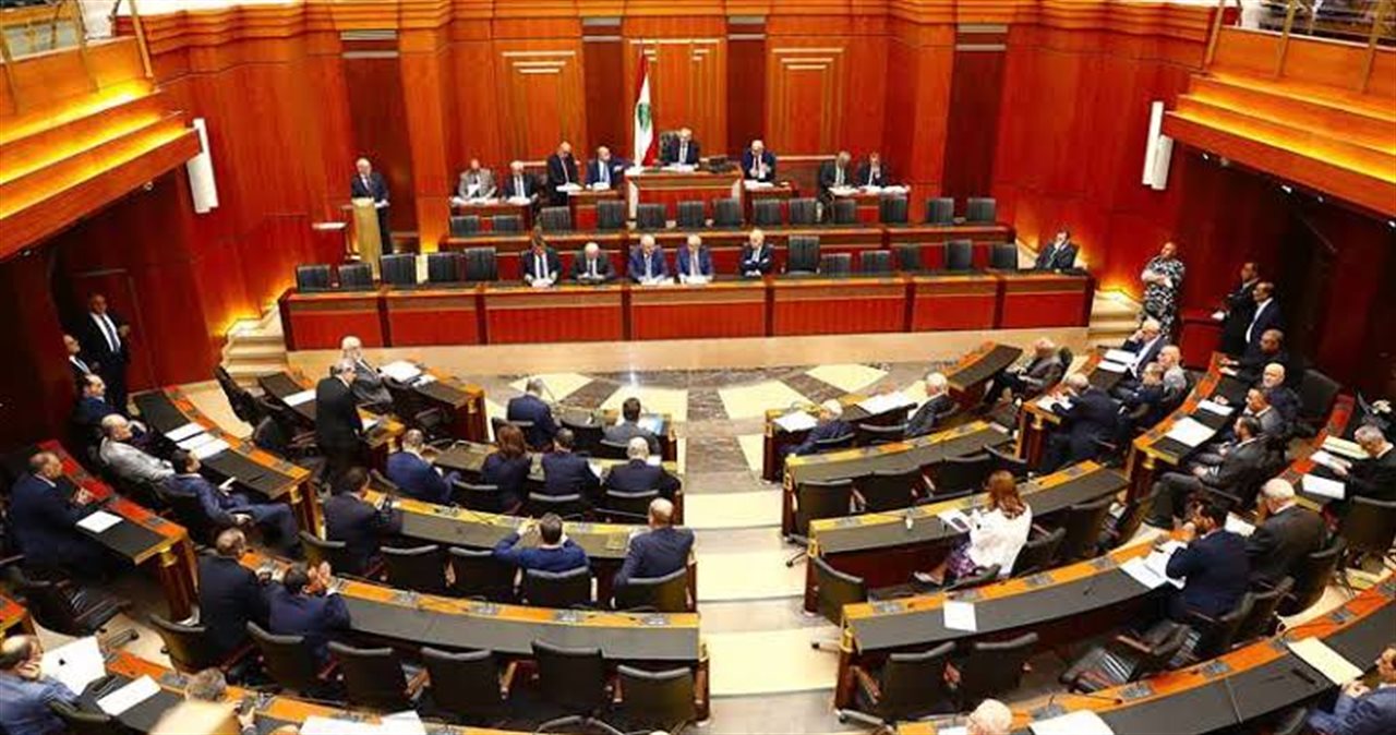 "إحكي بتهذيب" "خدها على إيران"!.. اشتباك كلامي في مجلس النواب (شاهد الفيديو)