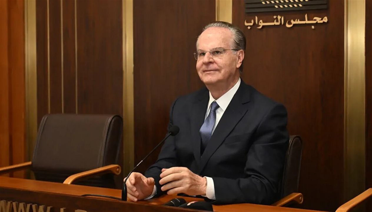 بالفيديو - "لطشة كادت تشعل المجلس".. ماذا قال عدوان لزميله النائب؟ 
