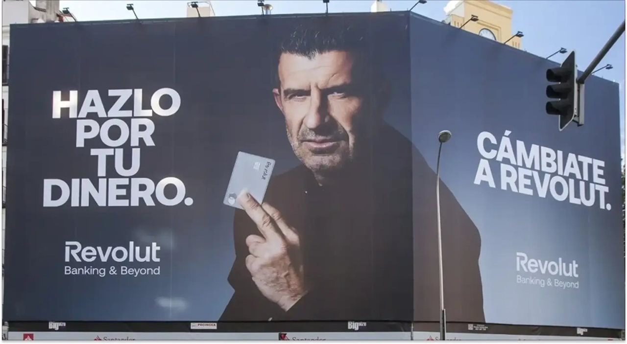 برشلونة يرفض عرض شراكة ضخمًا بسبب فيغو