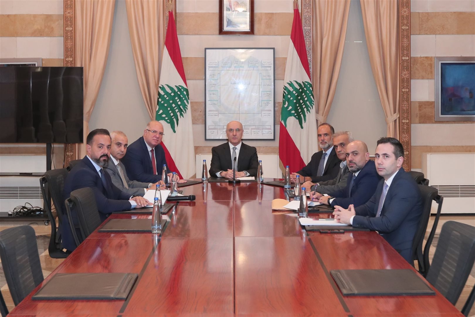 بشأن تنظيم عمل الشاحنات.. اجتماع وزاري في الداخلية 