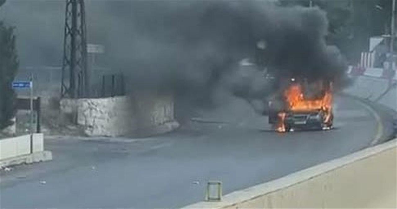سيارة تشتعل على جسر المدفون.. ما الذي حدث؟ 