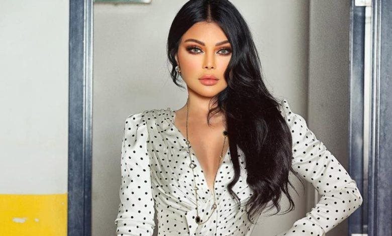 هيفاء وهبي تواجه منتقدي صورتها المتداولة برسالة نارية: "الغيرة وعمايلها"