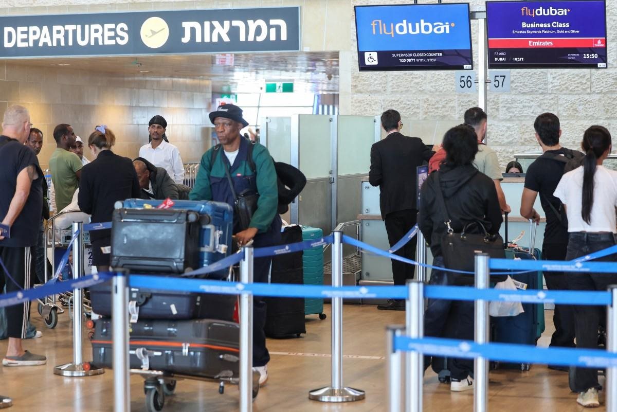كان الهدف إسقاطها.. راكبة تروي ما حصل على متن طائرة تل أبيب!