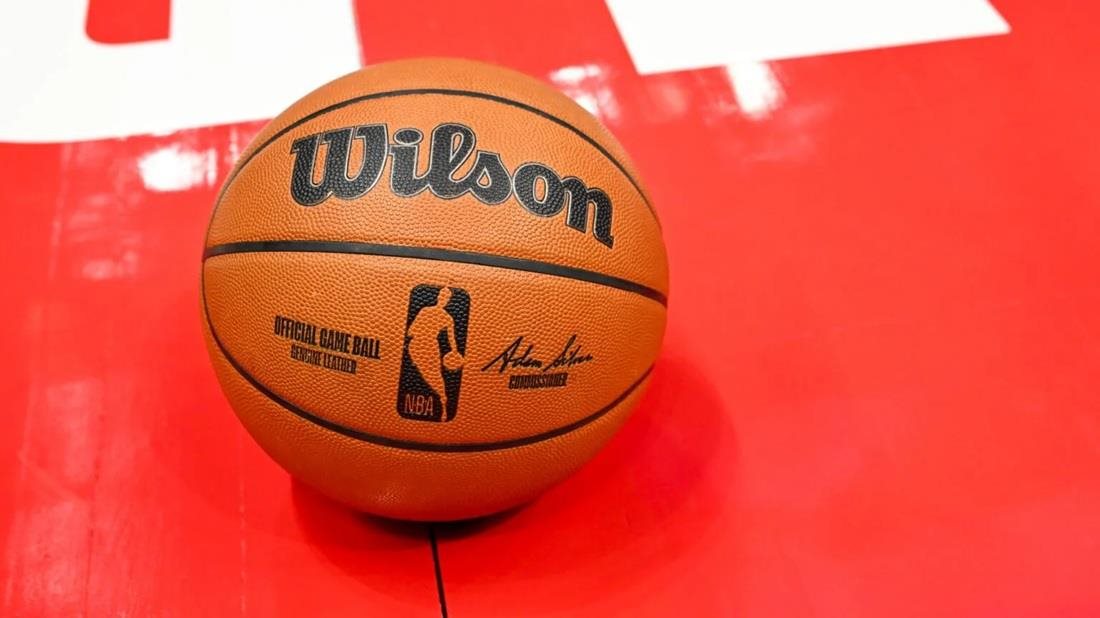 كرة ذكيّة تدخل ملاعب السلّة الأميركيّة