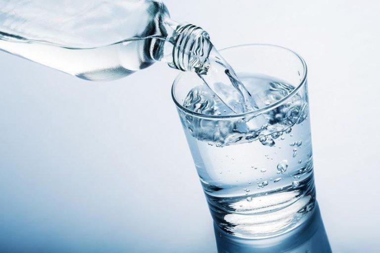 تشربون منها يومياً.. إقفال 3 مراكز لتعبئة المياه في هذه المنطقة 