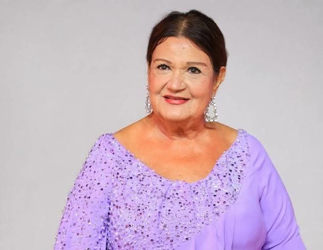 ميمي جمال تخضع لجراحة بعد سقوطها في منزلها.. وتكشف موعد عودتها للتصوير