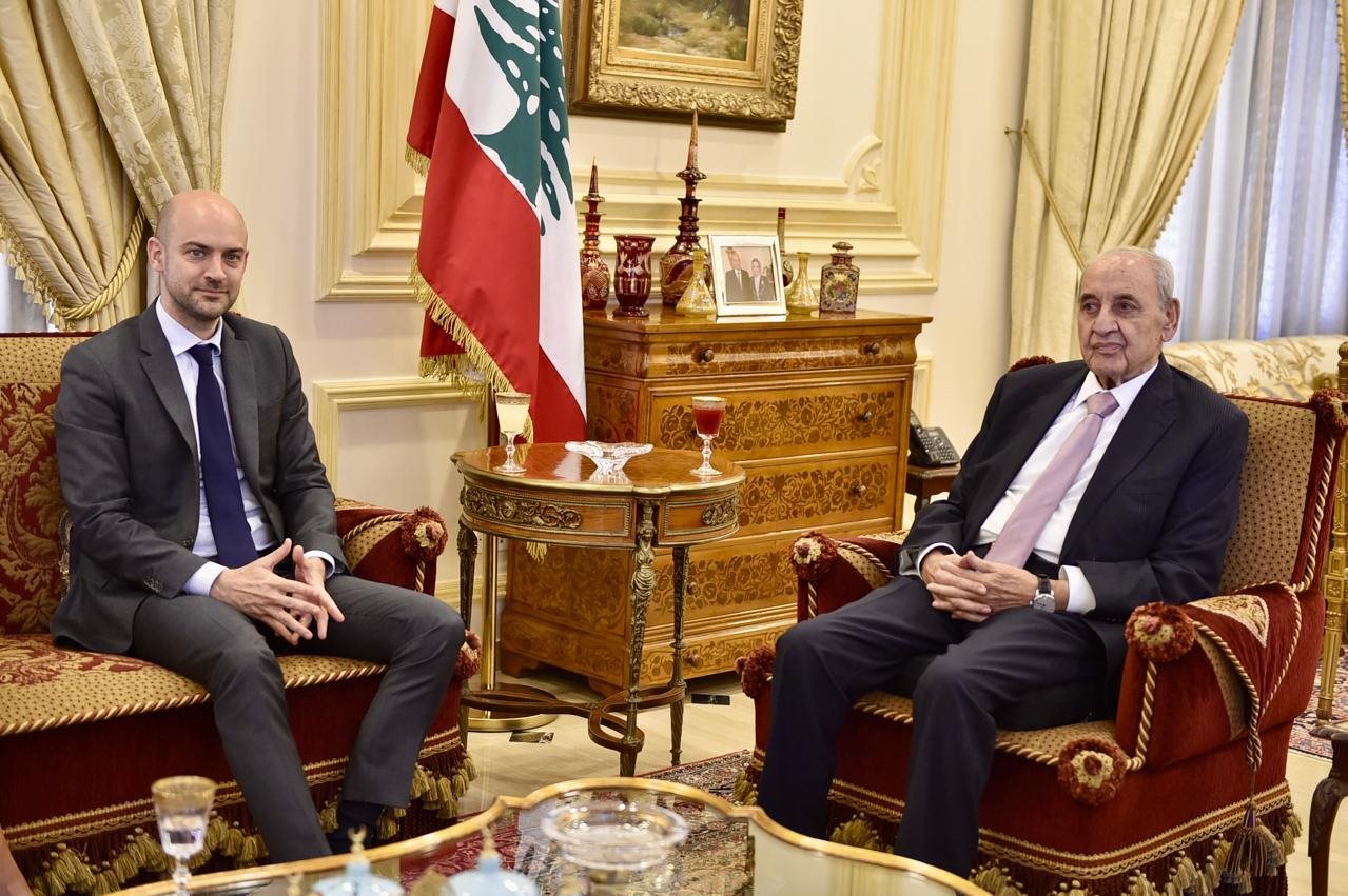 اللبنانيون موحدون تجنباً للفراغ في الجنوب.. ماذا دار بين بري - بارو؟  ​