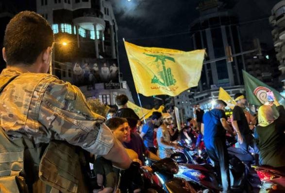 الدولة أم المحاور؟ المعضلة الكبرى أمام شيعة لبنان (شاهد التقرير) 