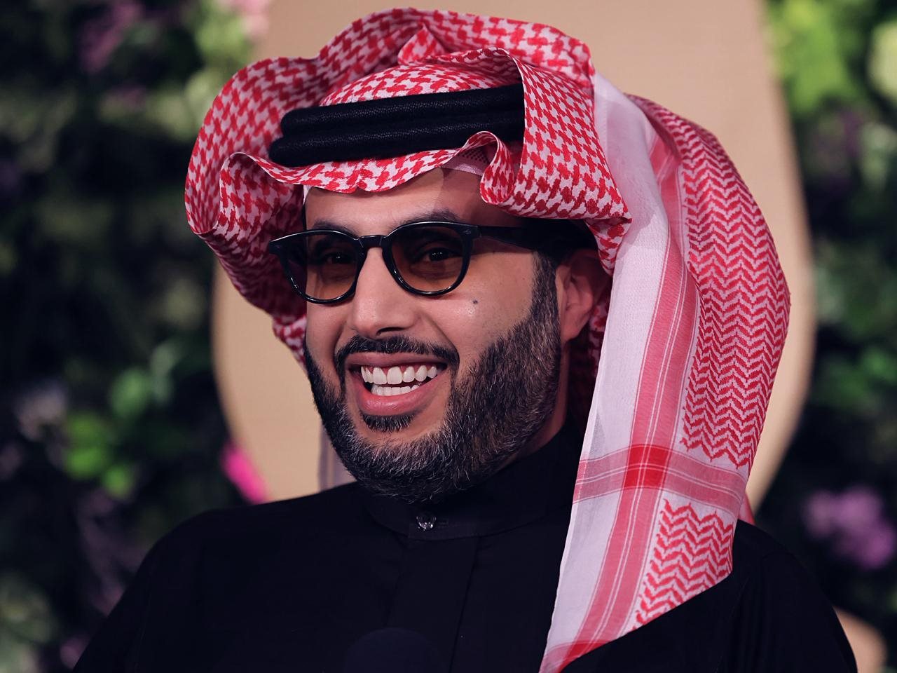 المستشار تركي آل الشيخ يعلن عن حفل استثنائي يجمع فضل شاكر وابنه محمد للمرة الأولى في السعودية