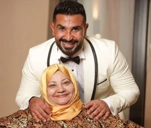 أحمد سعد يكشف تفاصيل سرقة والدته والقبض على المتورّطين