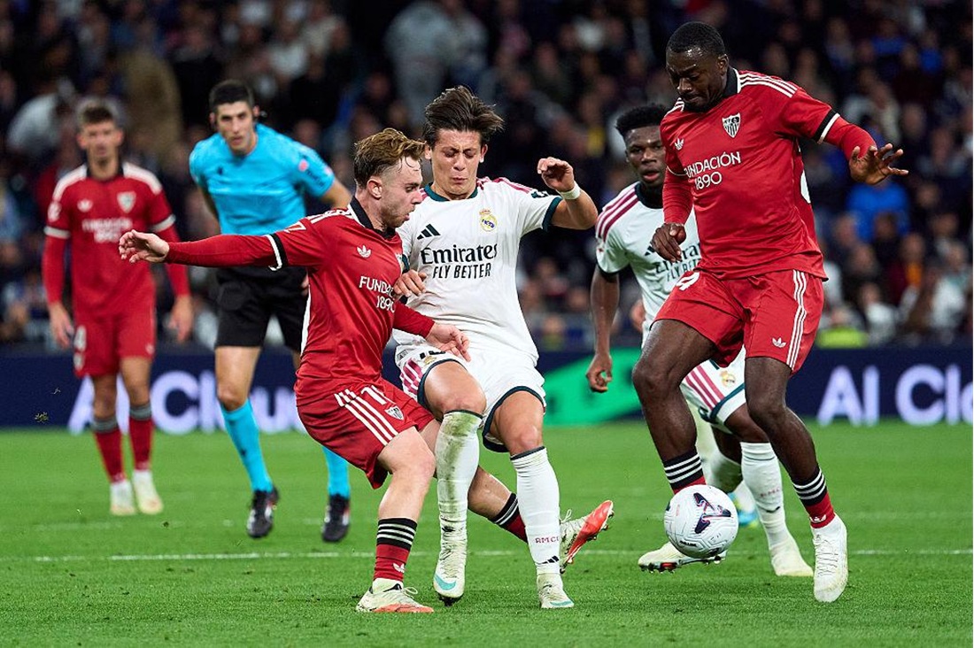 إشبيلية يفتح النار على الليغا بسبب ريال مدريد