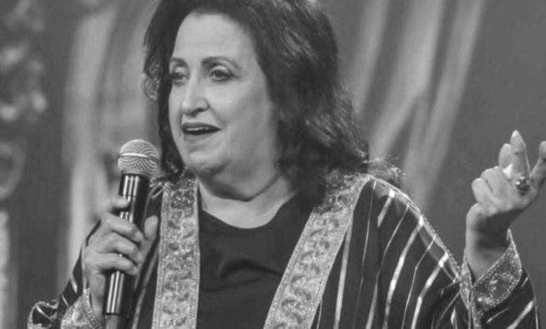 حزن ودموع في وداع آمال البكوش.. مشاهد مؤثرة من جنازتها