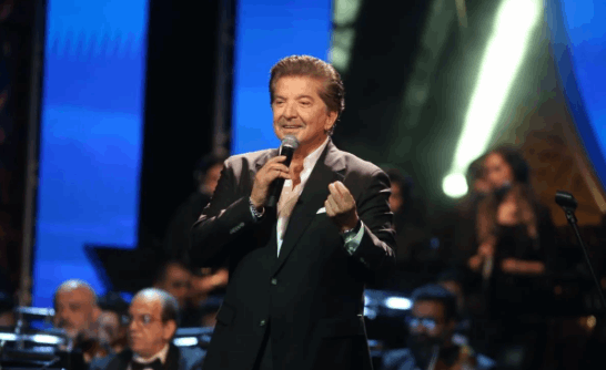 وليد توفيق يغني للجنوب من القاهرة ويستعيد ذكرى هاني شاكر في الأوبرا
