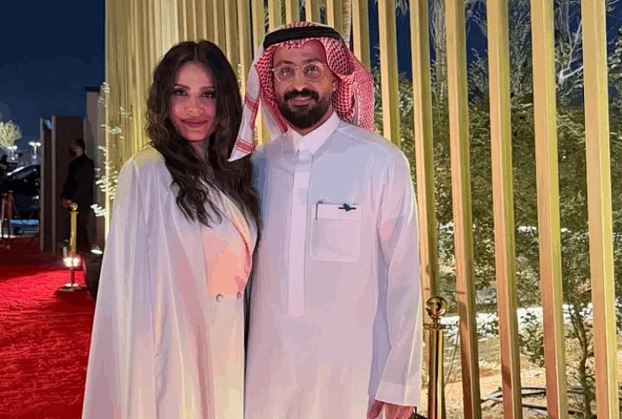 رومانسية إلهام علي و خالد صقر في حفل فضل شاكر بالرياض تتصدر الترند