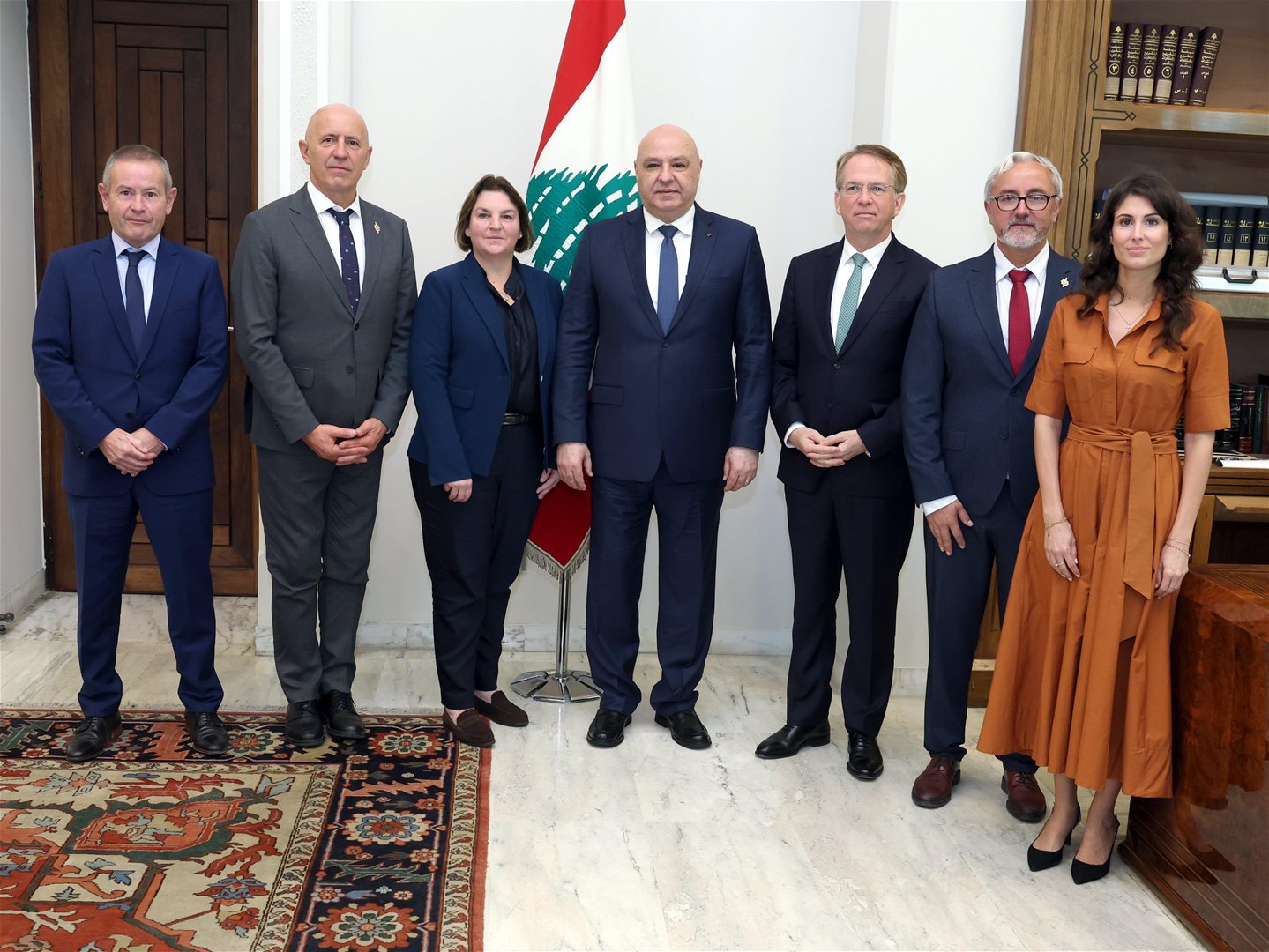  الرئيس عون: متمسكون ببقاء اليونيفيل.. والأمن لا يتحقق إلا بالتفاوض الدبلوماسي