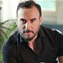 باسم مغنية يدافع عن سلاف فواخرجي ويشدد على ضرورة عودتها الى سوريا: بنت اصل