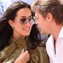 براد بيت وإينيس دي رامون يثيران الجدل.. هل اتخذا خطوة الزواج بعيدًا عن الأضواء؟