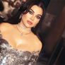 هيفاء وهبي تقاضي طبيبًا وتطالب بـ5 ملايين جنيه كتعويض 