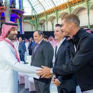 مصافحة الأمير محمد بن سلمان وكريستيانو رونالدو تتصدر حديث الجمهور