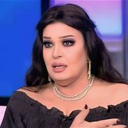 بعد إصابتها بكسر في قدمها.. فيفي عبده تفكّ الجبس وتظهر مجددًا بعد رحلة العلاج