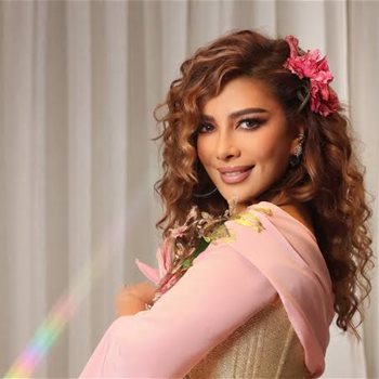 بعد حفلها في دمشق.. وعكة صحية مفاجئة تُصيب أصالة وتمنعها من لقاء الناجيات من سجون الاسد