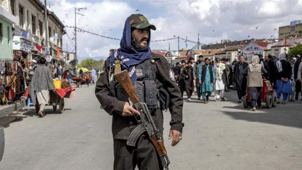 "طالبان" تحتجز 3 بريطانيين في أفغانستان