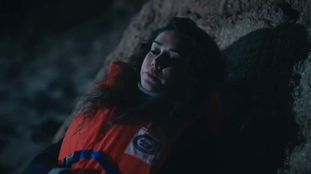 كاريس بشار كادت تفقد وعيها في مسلسل "النار بالنار" .. فيديو مؤثر لما حصل معها 
