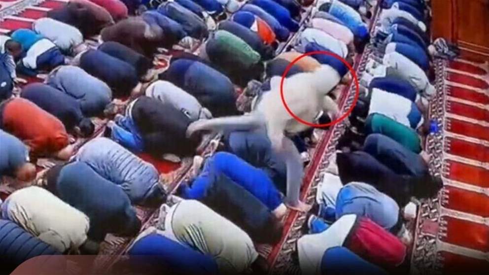  فيديو يرصد لحظة طعن إمام مسجد أثناء صلاة الفجر في نيوجيرسي