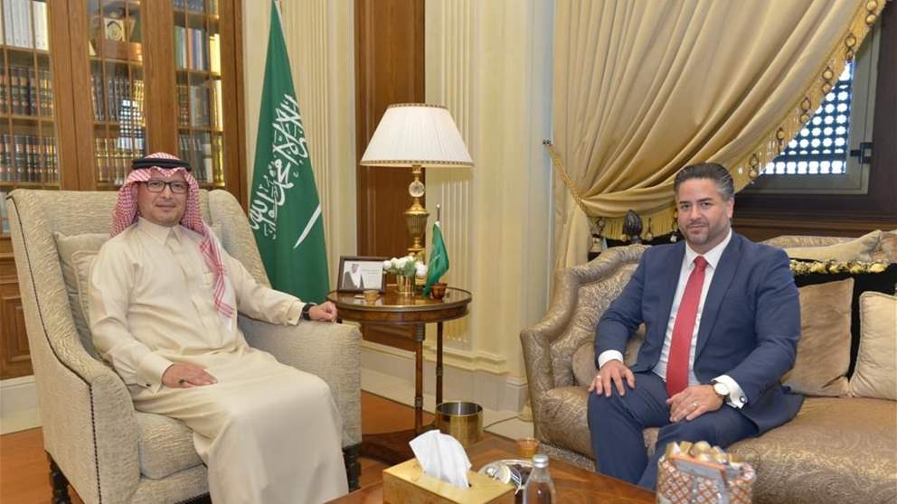 السفير السعودي وليد بخاري يستقبل وزير الاقتصاد في حكومة تصريف الأعمال أمين سلام 