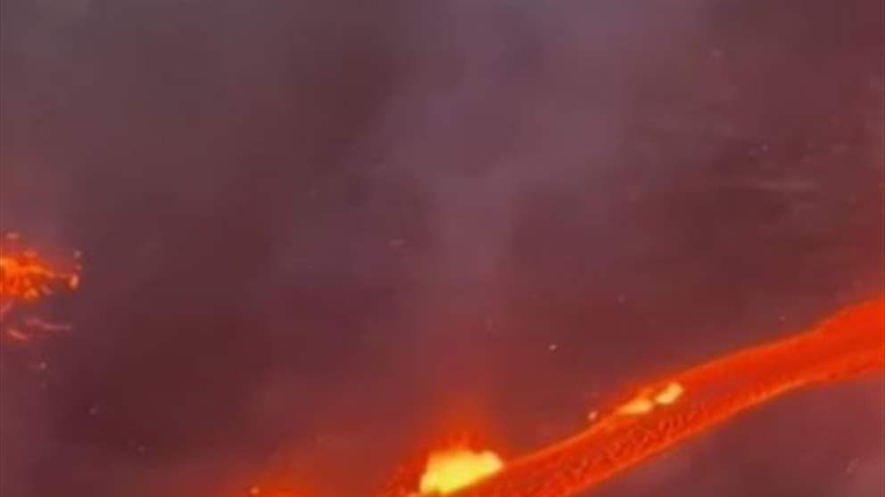  فيديو يظهر ثوران بركان جنوب عاصمة آيسلندا 