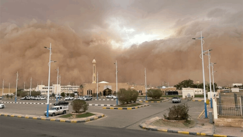 الأرصاد السعودية تطلق "الإنذار الأحمر" في مكة