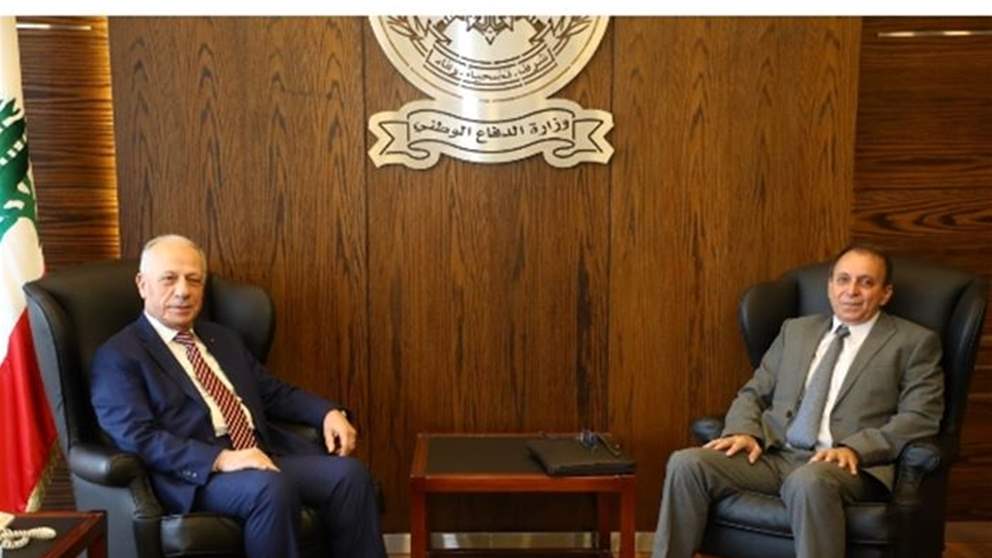 وزير الدفاع التقى وزير المهجرين وملف النزوح السوري كان حاضراً 