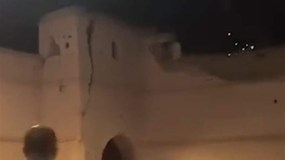 بالفيديو - انهيار جزئي لأسوار مدينة مراكش التاريخية بسبب الزلزال 