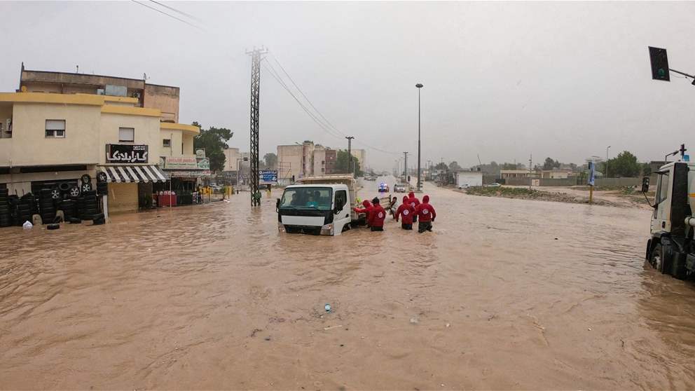 العاصفة دانيال تجتاح ليبيا .. عشرات الضحايا واعلان درنة منطقة منكوبة 