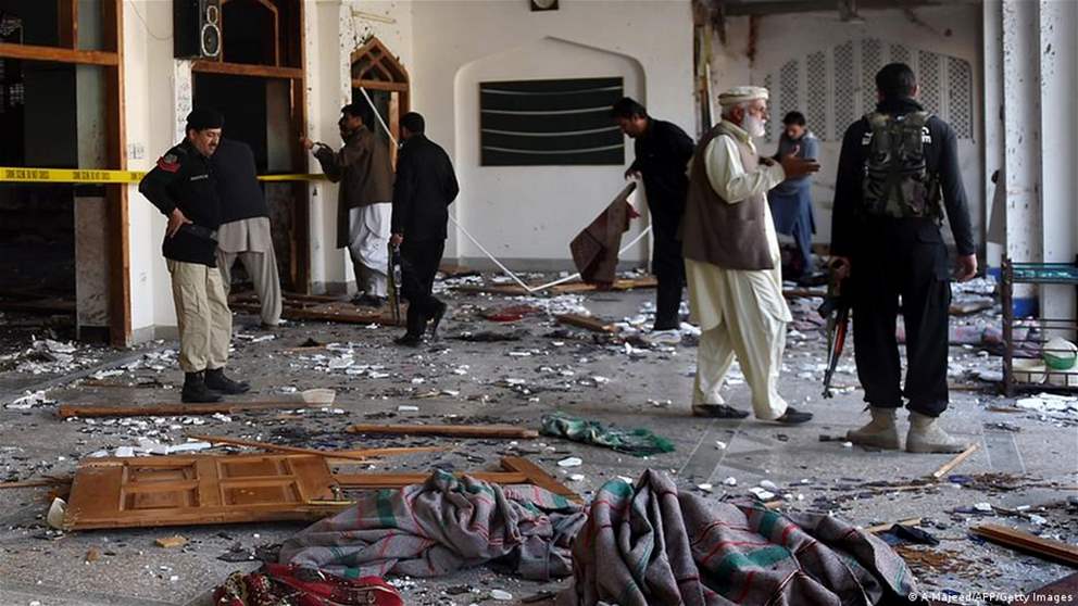 هجوم انتحاري في باكستان.. سقوط عشرات القتلى والجرحى 