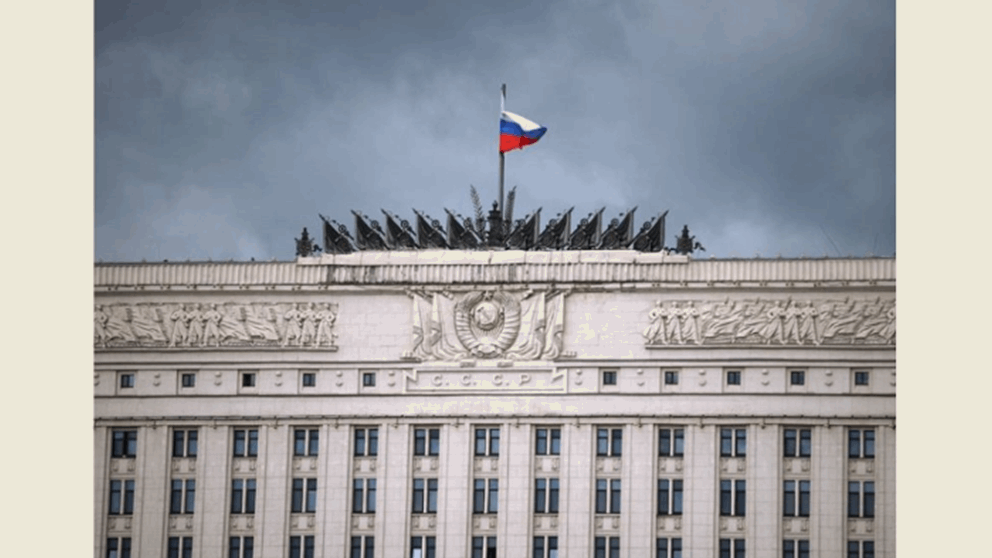 الدفاع الروسية : هزيمة "آزوف" في محور كراسنوليمانسكي