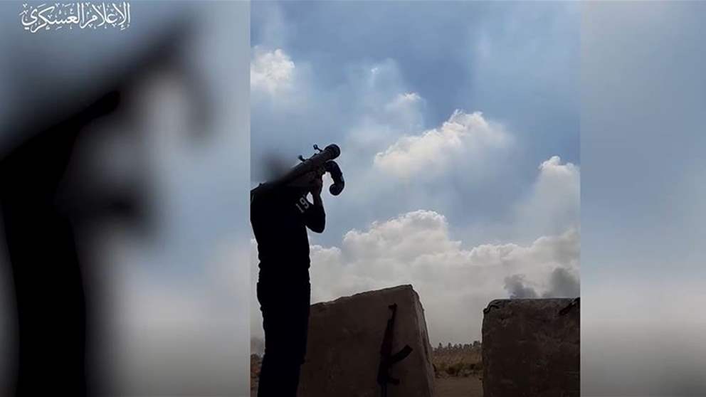 بالفيديو - كتائب القسام تعرض مشاهد لاستهداف طائرات الاحتلال الاسرائيلي بصواريخ أرض-جو 