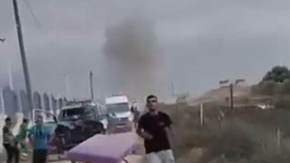 بالفيديو - طائرات الاحتلال الاسرائيلي تستهدف طواقم الإسعاف في قطاع غزة