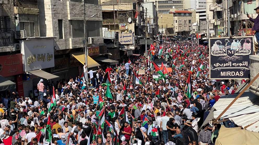 مظاهرات واسعة تعم الأردن دعماً لغزة 