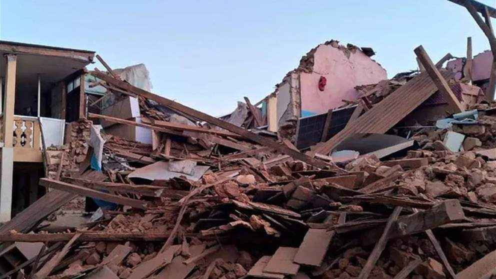 زلزال قوي يهزّ نيبال ويودي بحياة 128 شخصاً 