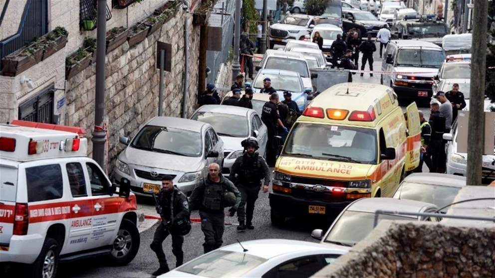 بالفيديو - مقتل إسرائيليين وإصابة آخرين بعملية إطلاق نار عند مدخل القدس 