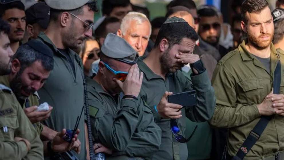 "في معارك جرت ليلاً".. مقتل ضابط إسرائيلي برتبة رائد وإصابة إثنين في معارك بغزة