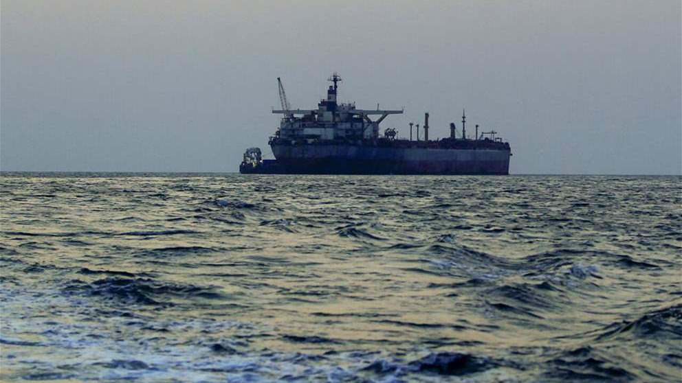 الحوثيون : استهدفنا سفينة تابعة للبحرية الأميركية في خليج عدن