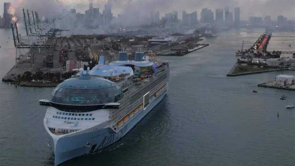 بالصور والفيديو - أكبر سفينة سياحية في العالم تبحر من ميامي .. توازي 5 أضعاف "تيتانيك" 
