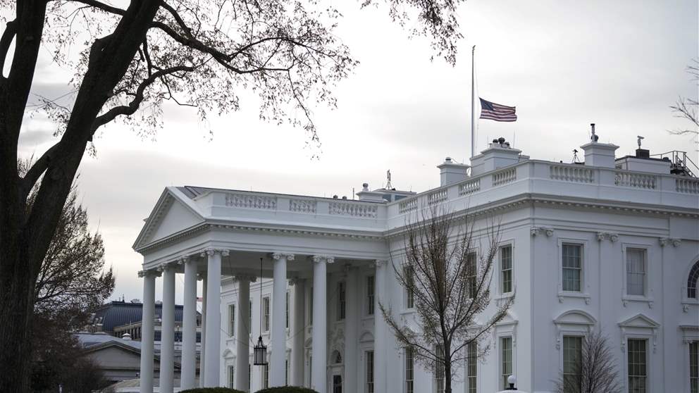 البيت الأبيض يتهم الكونغرس بالتقاعس بعد انسحاب قوات كييف من أفدييفكا 