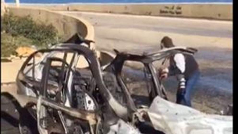 فيديو للسيارة التي استهدفتها مسيّرة إسرائيلية معادية في منطقة الحمرا أول بلدة الناقورة