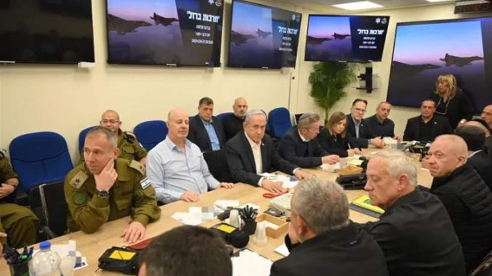 مجلس الحرب الإسرائيلي يدرس مجدداً اليوم رداً "محدوداً" على إيران.. والأخيرة تتوعّد