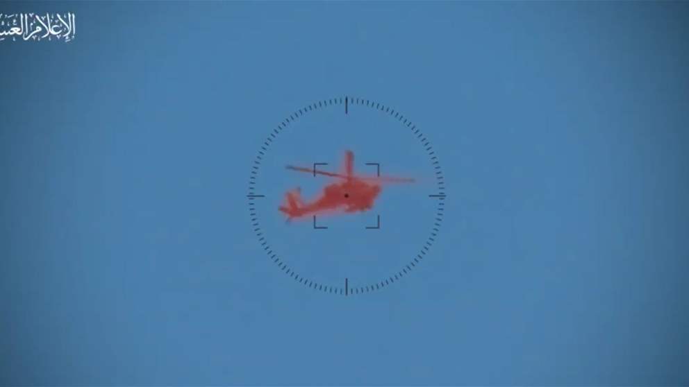 بالفيديو - إطلاق صاروخ تجاه مروحية من طراز "أباتشي" شمالي مخيم جباليا 