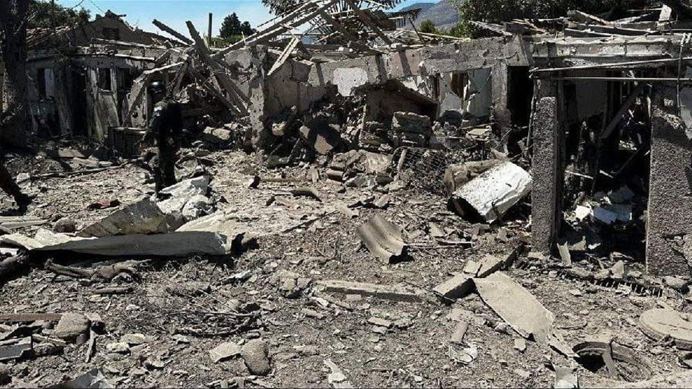 شاهد - إصابة مقر عسكري "إسرائيلي" بصاروخ من لبنان