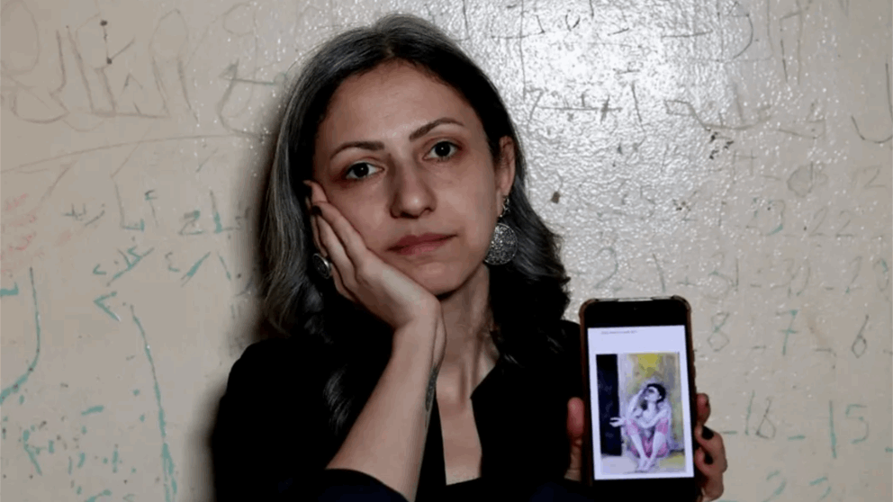 اول تعليق للصحافية زينة شهلا بعد الاعتداء عليها امام مجلس الشعب في دمشق 